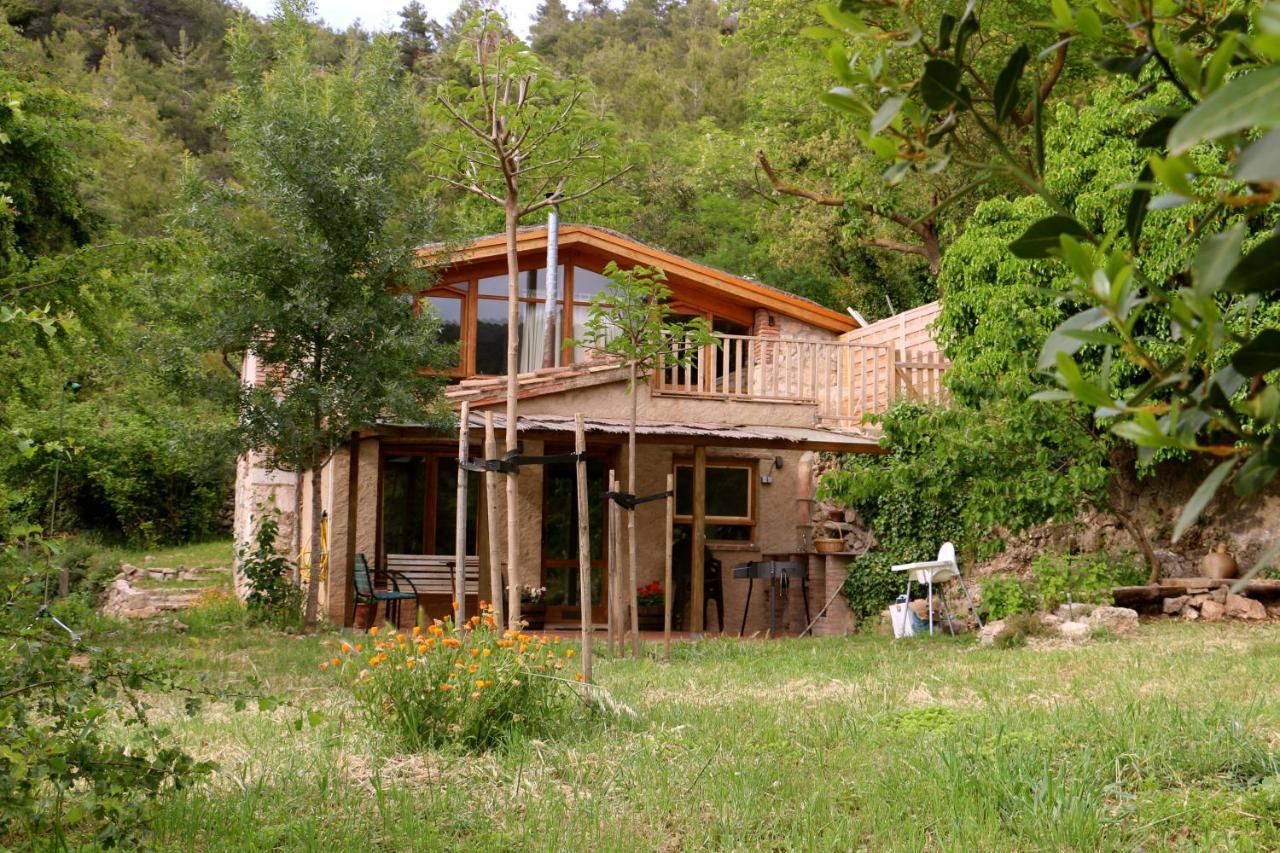 Casa Ecologica En Plena Naturaleza Arboli Exterior foto